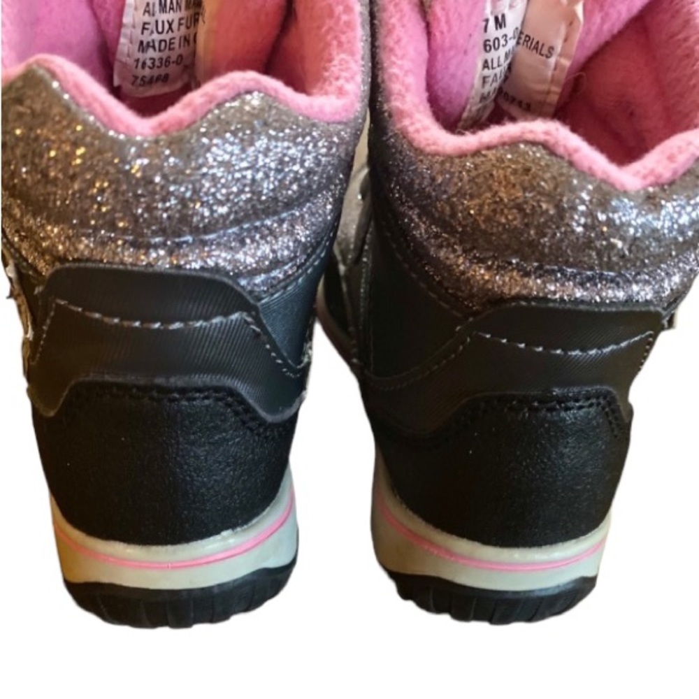 TOTES Toddler Sparkly, WARM, LIKE NEW, Snow Boots - Picture 5 of 8